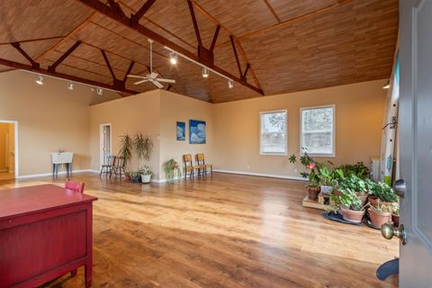 Tiny photo for 65821 Cori Way, Bend, OR 97703 (MLS # 220215833)