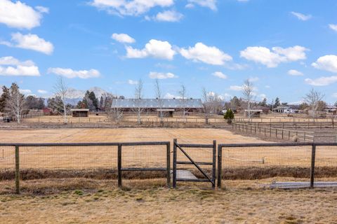 Tiny photo for 65821 Cori Way, Bend, OR 97703 (MLS # 220215833)