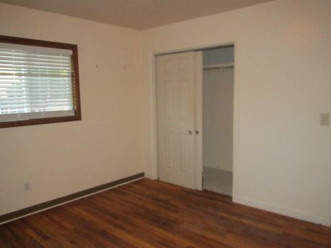Tiny photo for 3630 Laverne Avenue, Klamath Falls, OR 97603 (MLS # 220213414)
