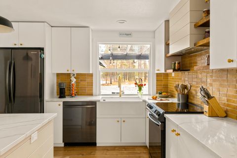 Tiny photo for 17376 Lively Lane, Bend, OR 97707 (MLS # 220214825)