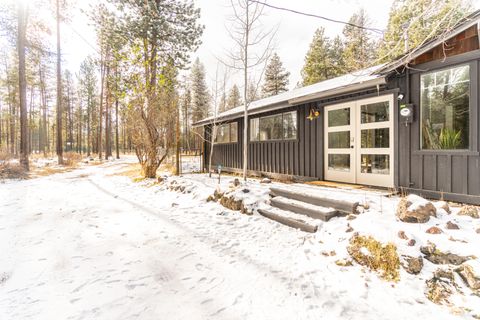Tiny photo for 17376 Lively Lane, Bend, OR 97707 (MLS # 220214825)