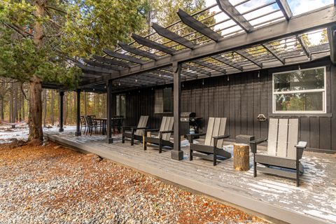 Tiny photo for 17376 Lively Lane, Bend, OR 97707 (MLS # 220214825)