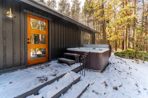 Tiny photo for 17376 Lively Lane, Bend, OR 97707 (MLS # 220214825)