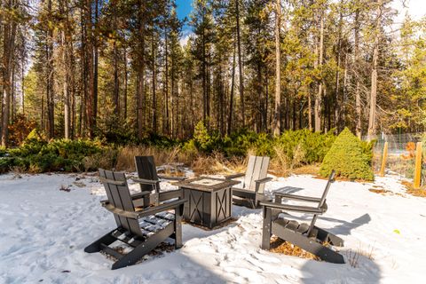 Tiny photo for 17376 Lively Lane, Bend, OR 97707 (MLS # 220214825)