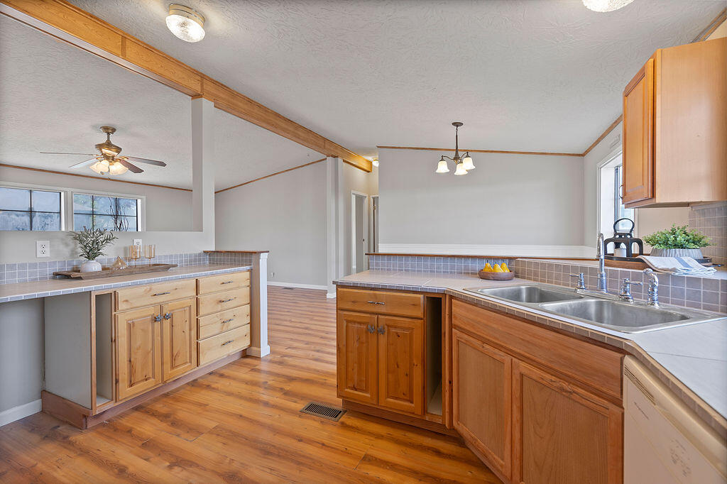 Queens Garden Mob Pa - Residential