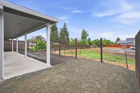 Tiny photo for 1834 Ingram Lane, Medford, OR 97501 (MLS # 220219408)