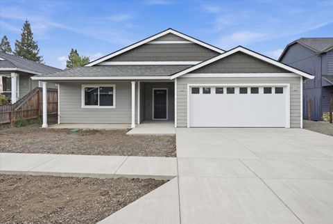 Tiny photo for 1834 Ingram Lane, Medford, OR 97501 (MLS # 220219408)