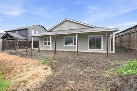 Tiny photo for 1834 Ingram Lane, Medford, OR 97501 (MLS # 220219408)