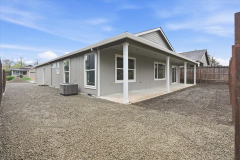 Tiny photo for 1834 Ingram Lane, Medford, OR 97501 (MLS # 220219408)