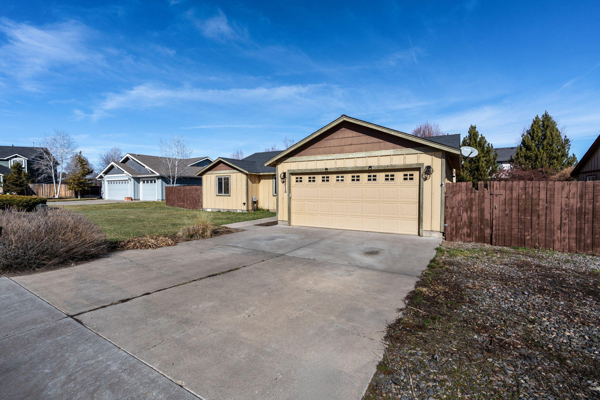 2215 SW Stonehedge Court