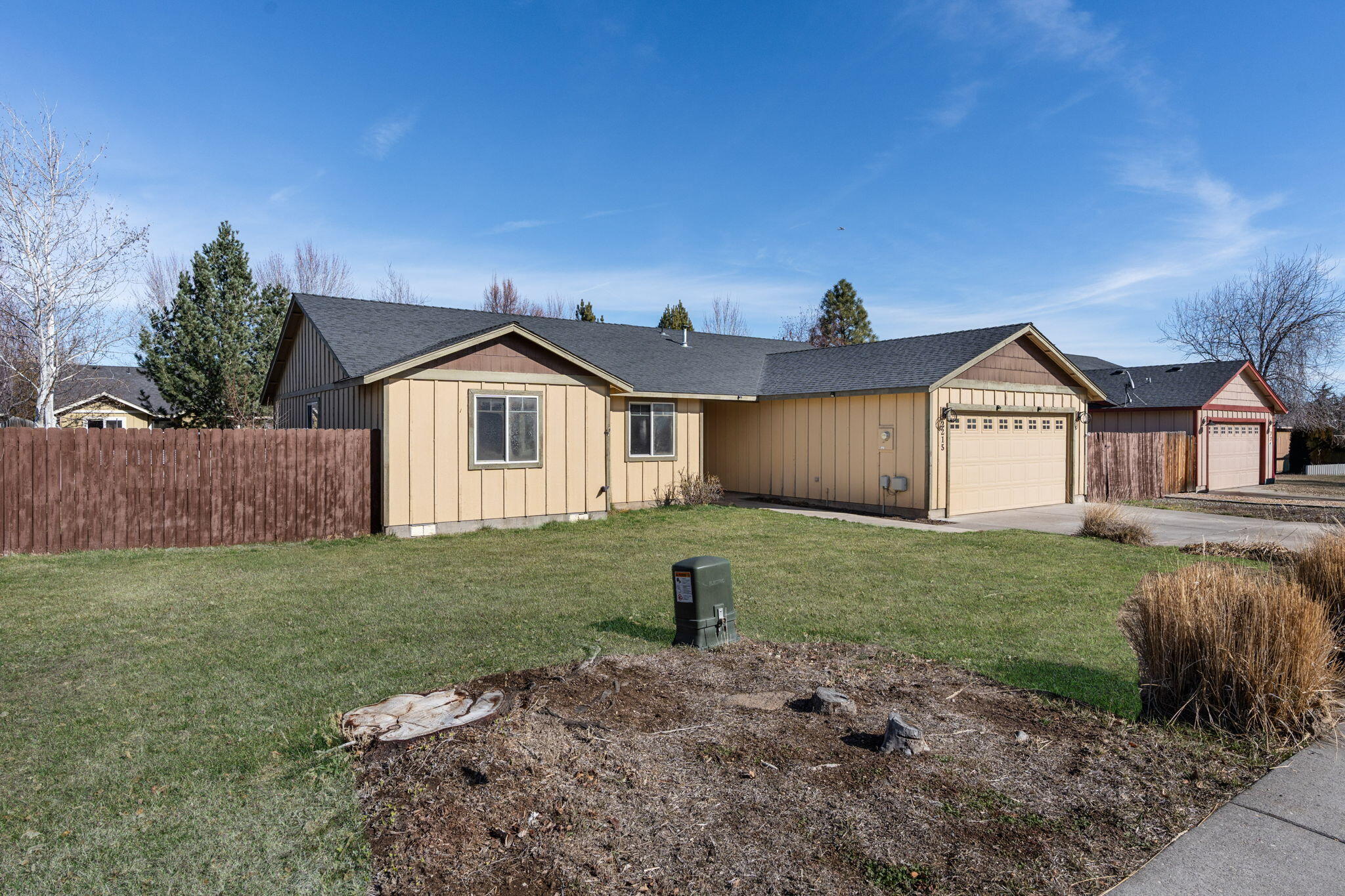 2215 SW Stonehedge Court