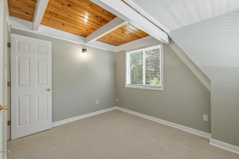 Tiny photo for 17007 Camp Day Lane, Klamath Falls, OR 97601 (MLS # 220223557)