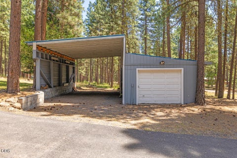 Tiny photo for 17007 Camp Day Lane, Klamath Falls, OR 97601 (MLS # 220223557)
