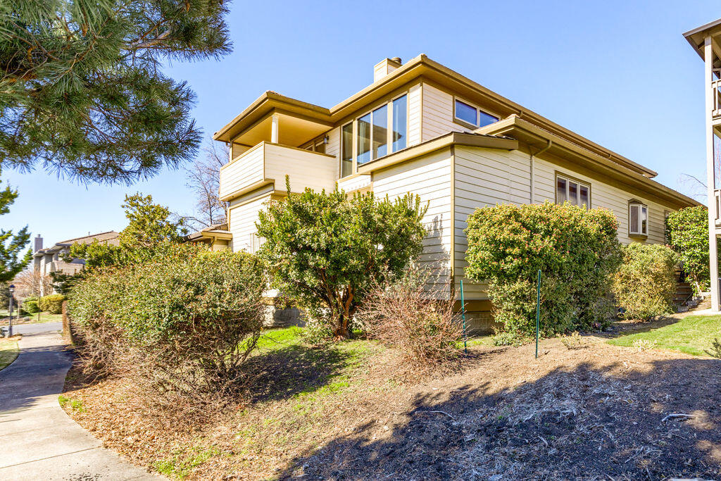 Country Club VillageEstates South Village - Residential