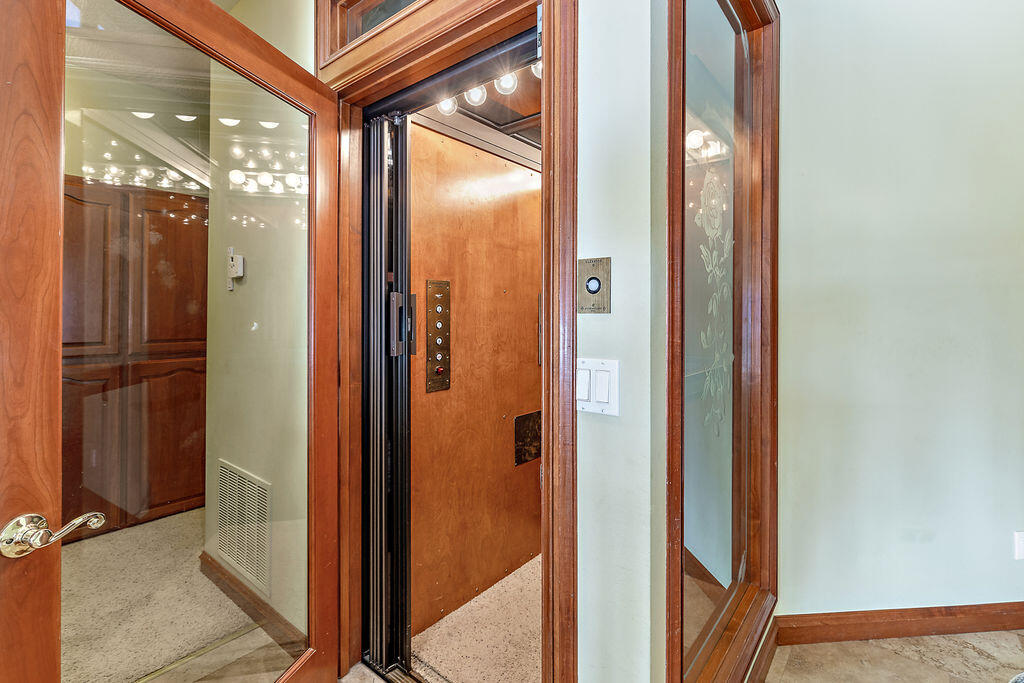 Country Club VillageEstates South Village - Residential