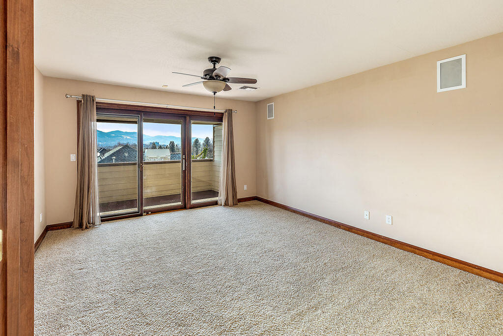 Country Club VillageEstates South Village - Residential