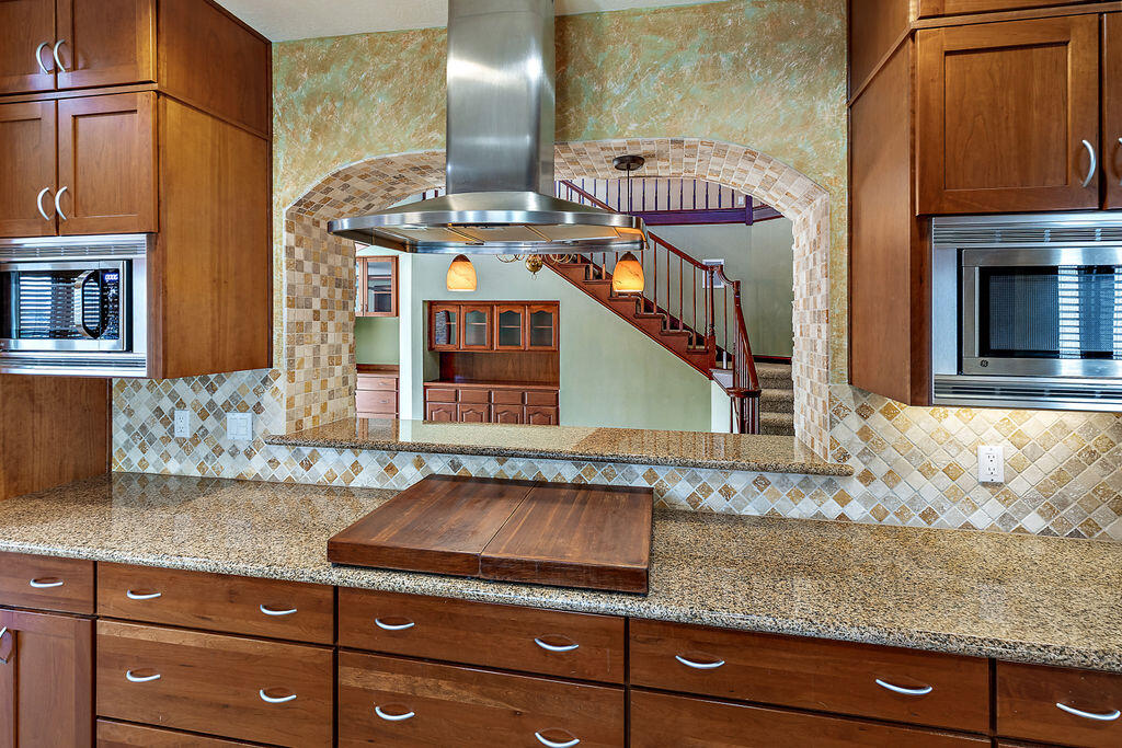 Country Club VillageEstates South Village - Residential