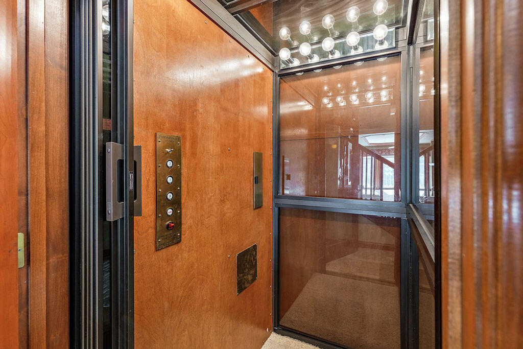 Country Club VillageEstates South Village - Residential