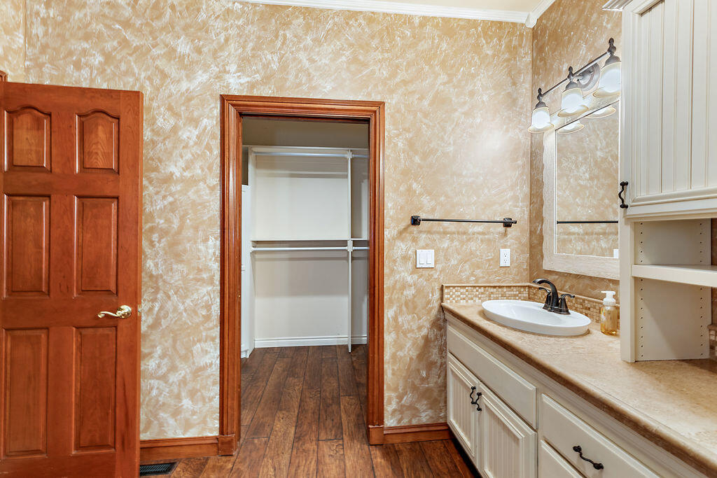 Country Club VillageEstates South Village - Residential