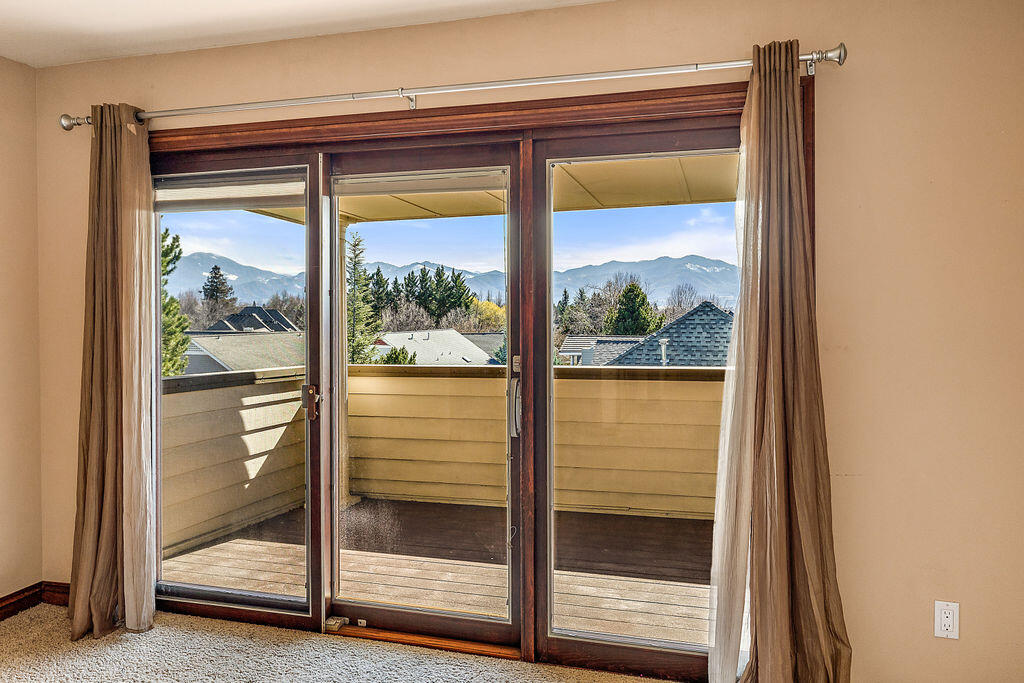 Country Club VillageEstates South Village - Residential