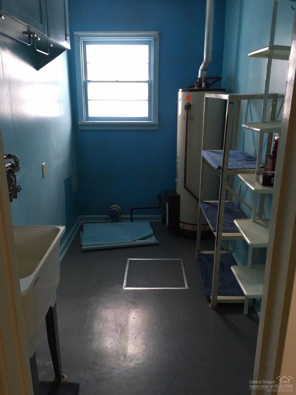 Oregon + Western - Residential