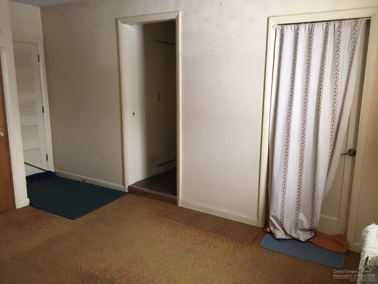 Oregon + Western - Residential