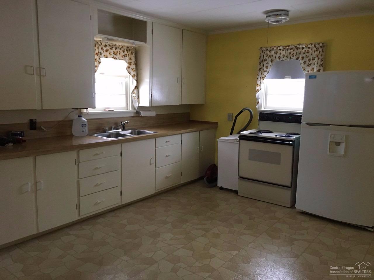 Oregon + Western - Residential