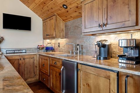 Tiny photo for 60985 Bachelor View Road, Bend, OR 97702 (MLS # 220217837)