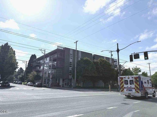 3970 N INTERSTATE AVE UNIT 306, PORTLAND, OR 97227 - Image 3e0d33b7f3ea0f8d1b48ec6fe0edd116/1826044410