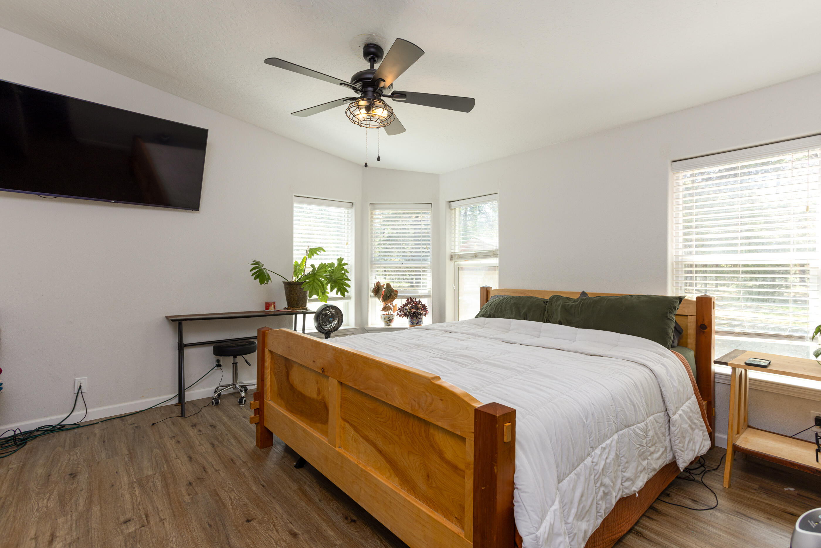 Los Pinos - Residential