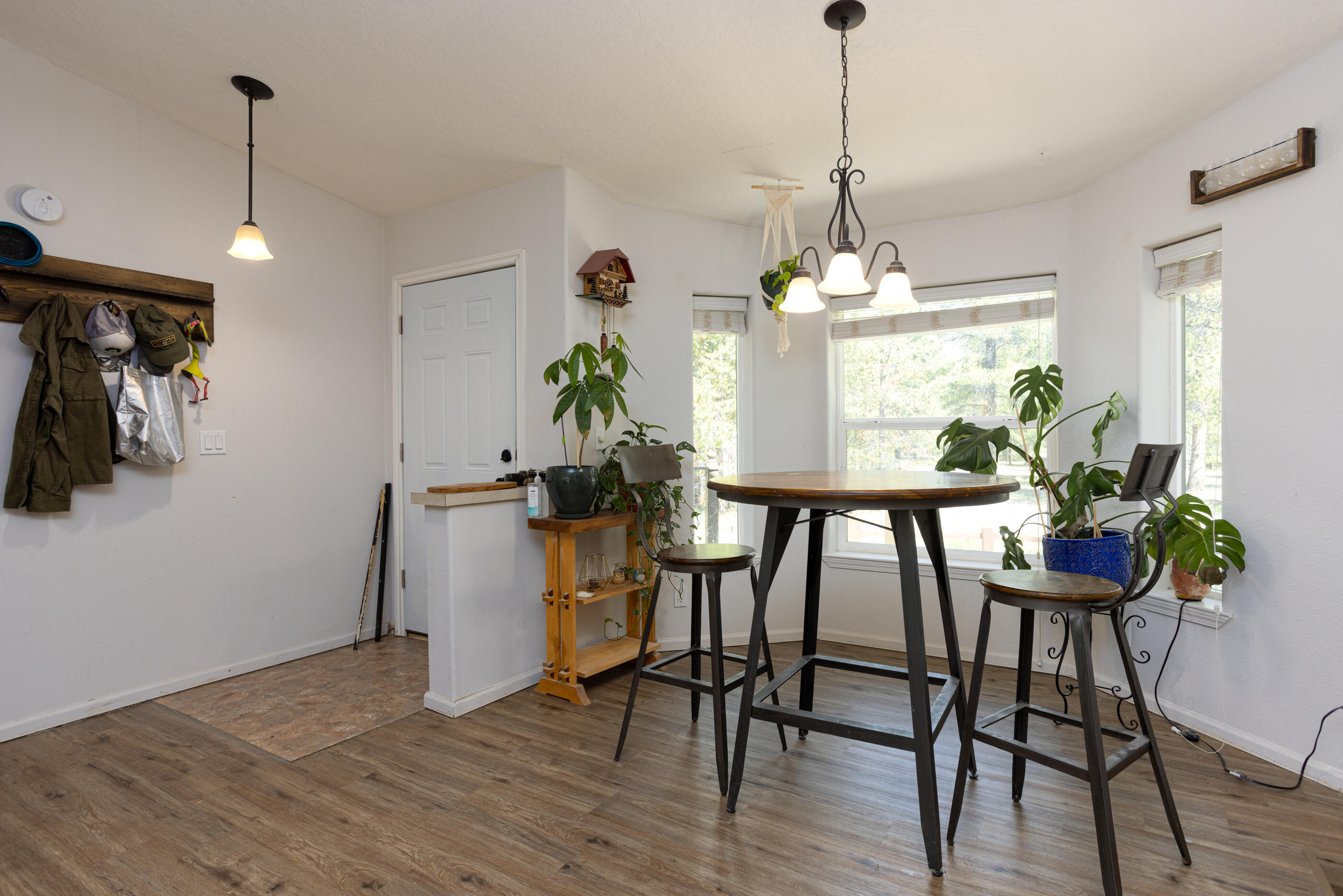 Los Pinos - Residential