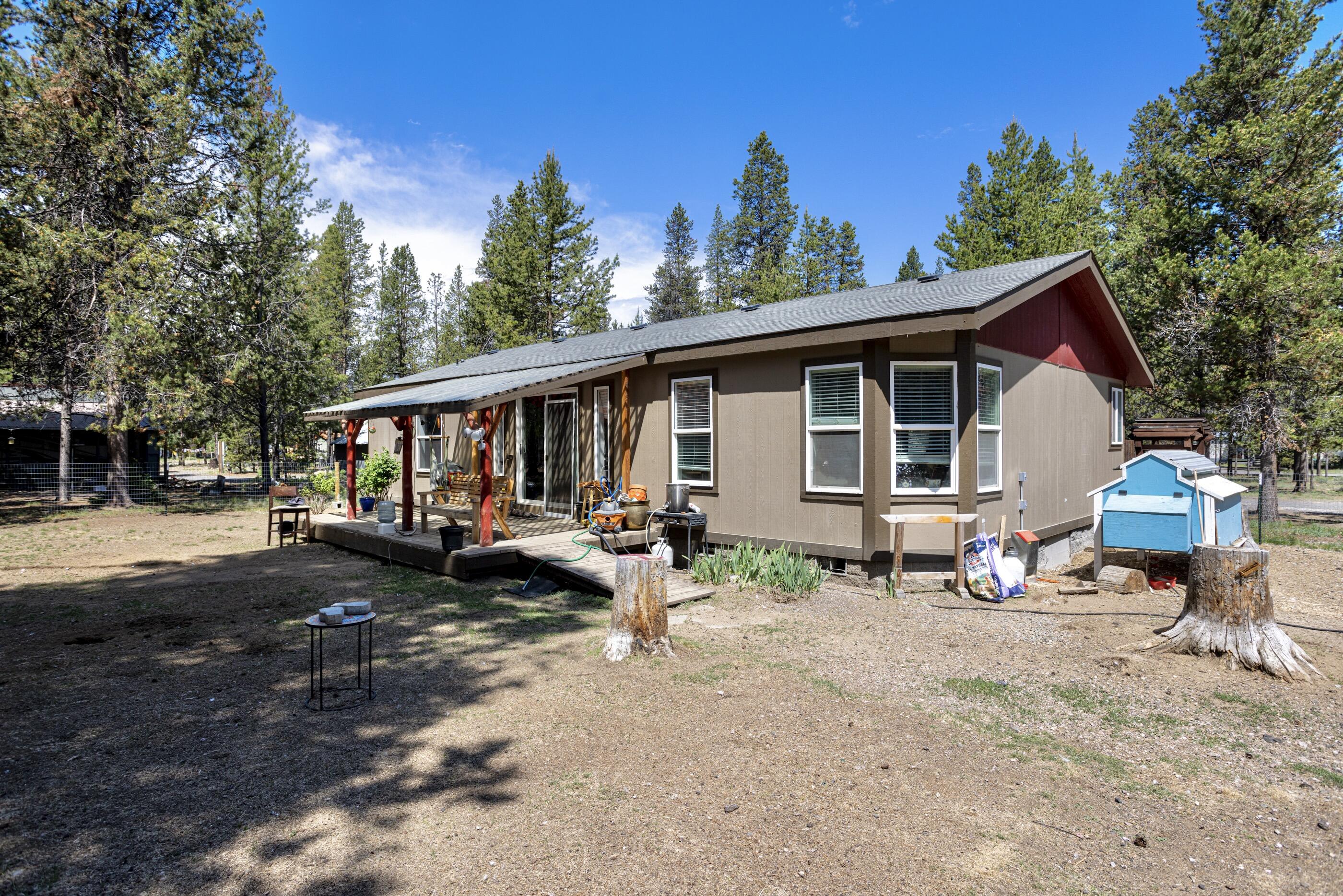 Los Pinos - Residential