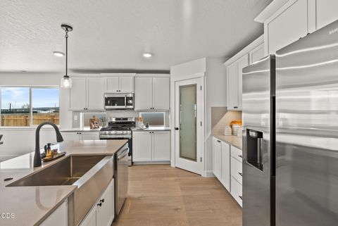 Tiny photo for 1623 NE Perspective Drive #Lot 168, Prineville, OR 97754 (MLS # 220223342)
