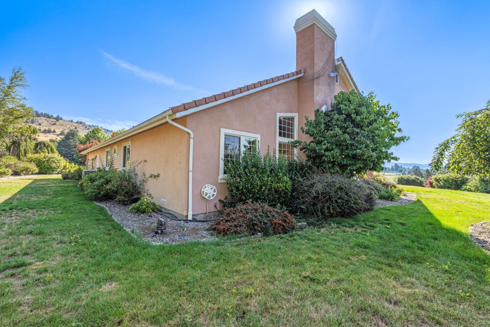 Shield Crest - Residential