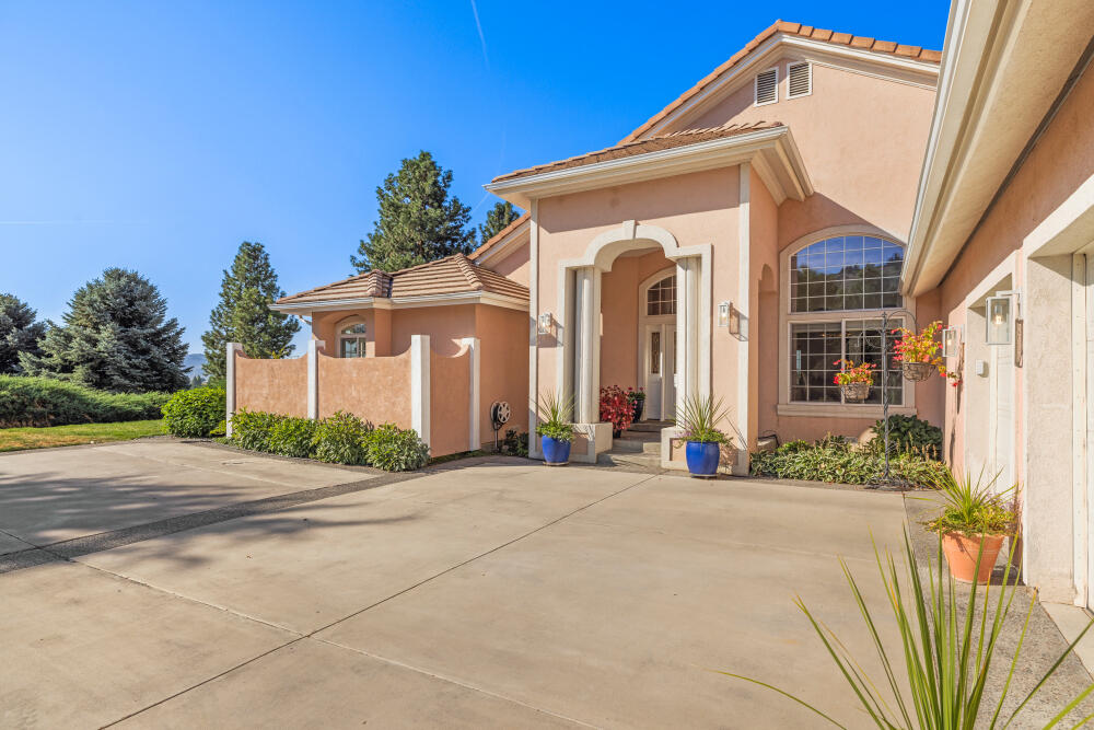 Shield Crest - Residential