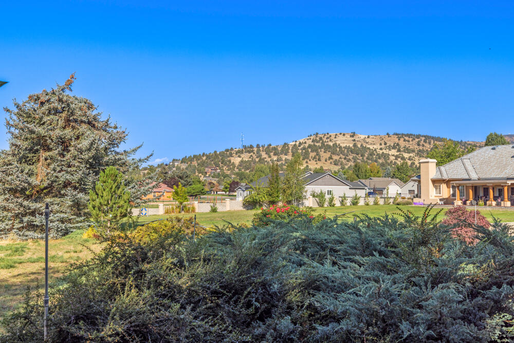 Shield Crest - Residential