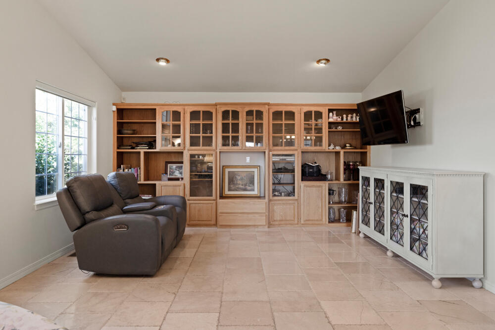 Shield Crest - Residential