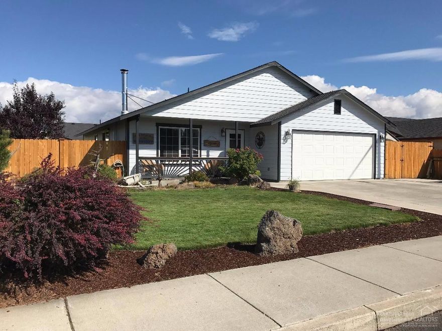 Move in Ready! New paint inside and out, new flooring, beautiful landscaping and barely used fence. Efficient home with granite counter-tops, tile back splashes. Also has an attached shed for all your storage needs. Space for your trailer or toys with a double car garage. Fantastic location and neighborhood, priced to sell, schedule a showing today!