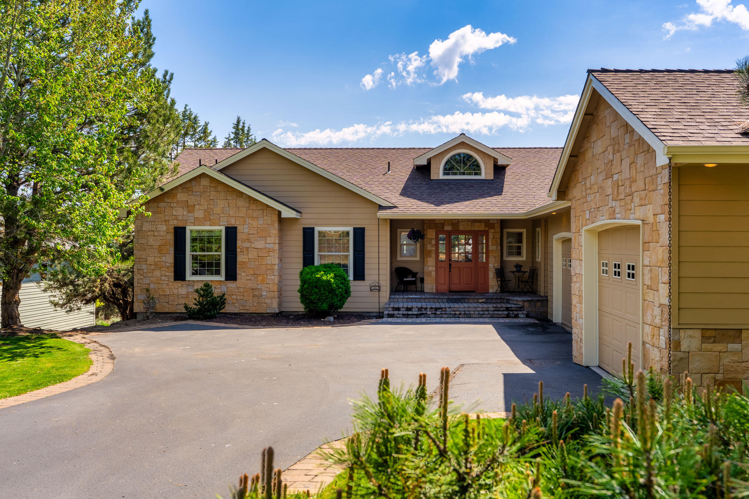 1580 Murrelet Drive