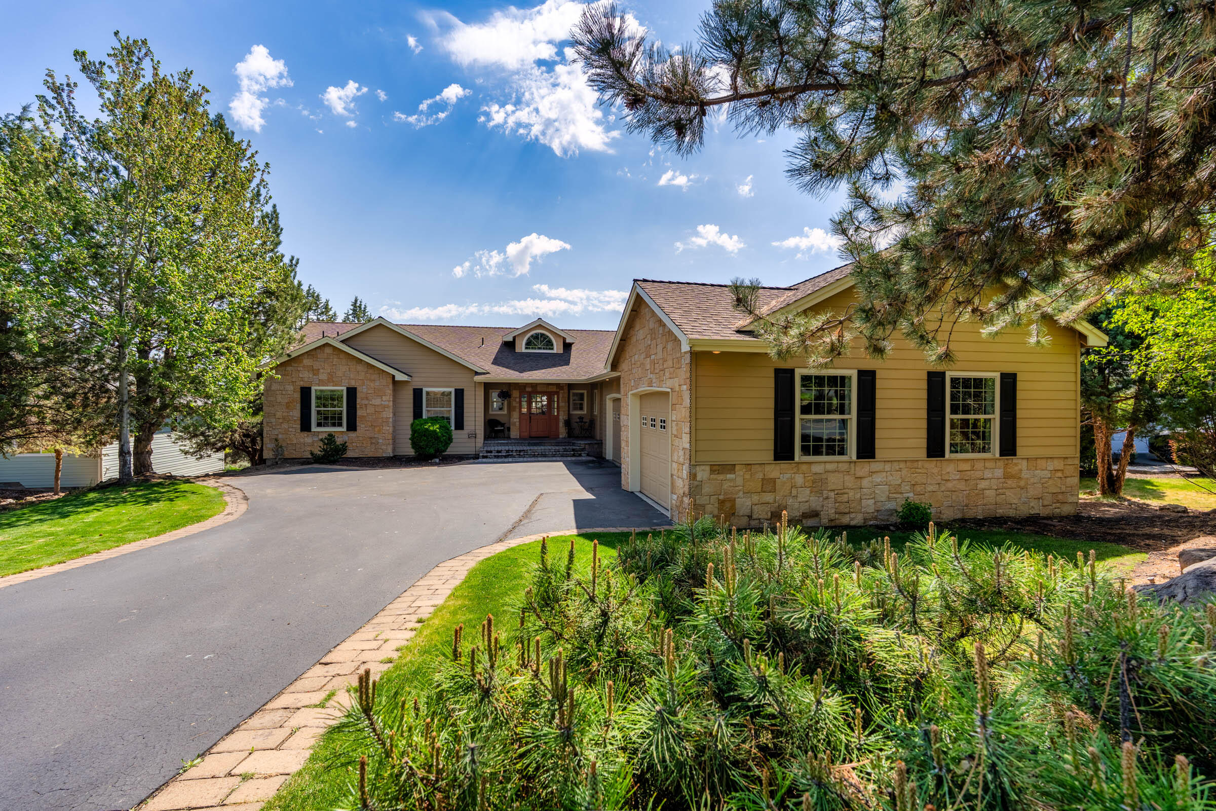 1580 Murrelet Drive