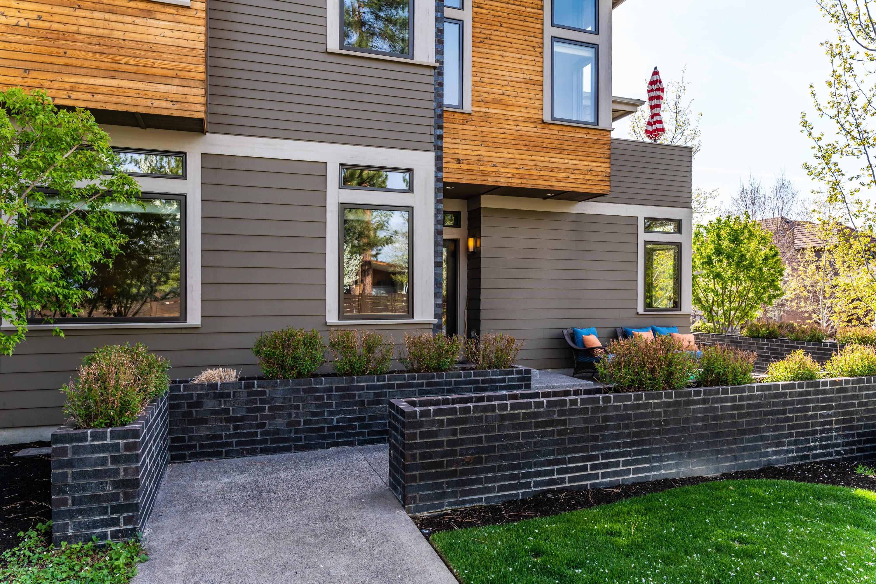 Three Pines - Residential