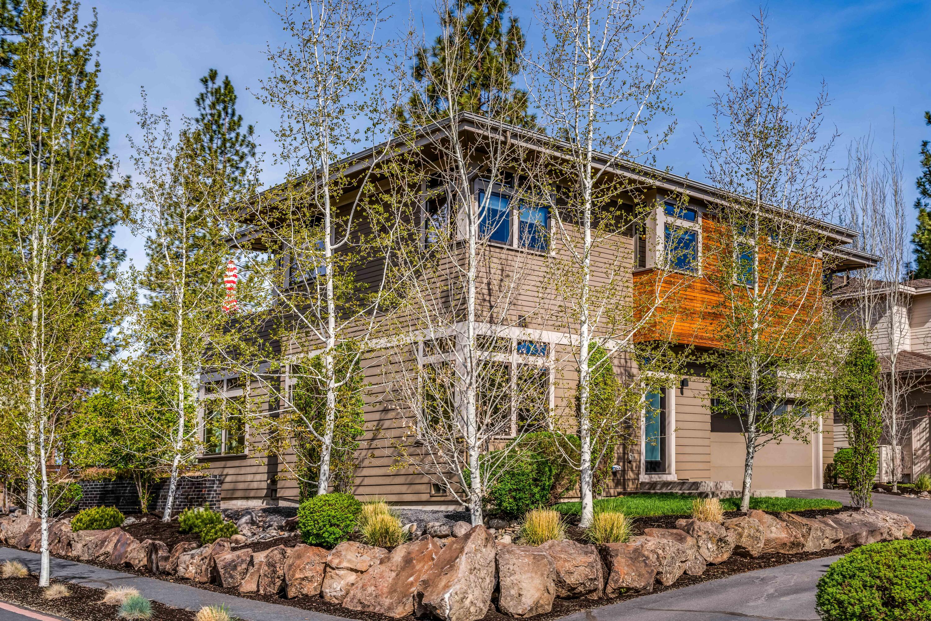 Three Pines - Residential