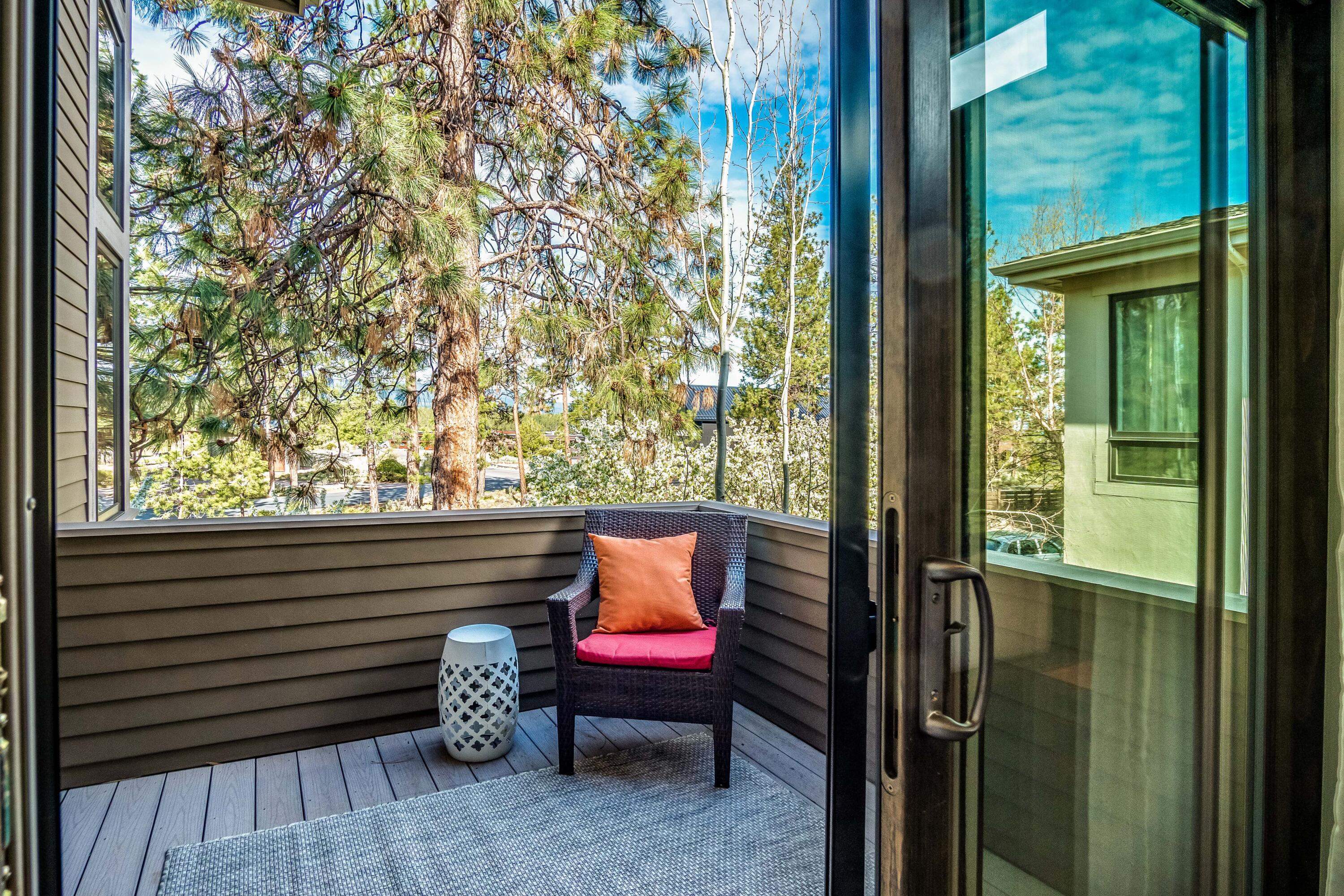 Three Pines - Residential