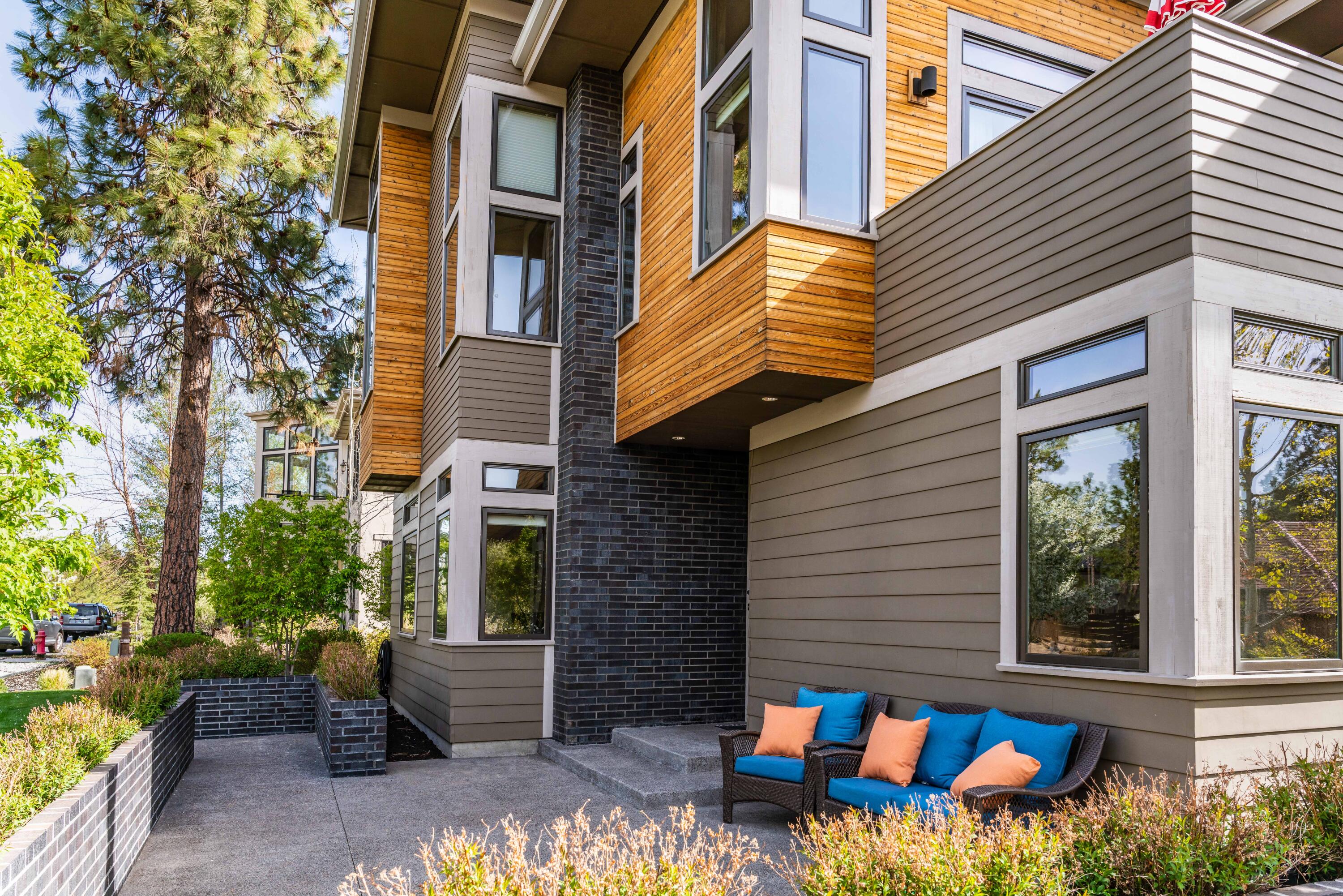 Three Pines - Residential