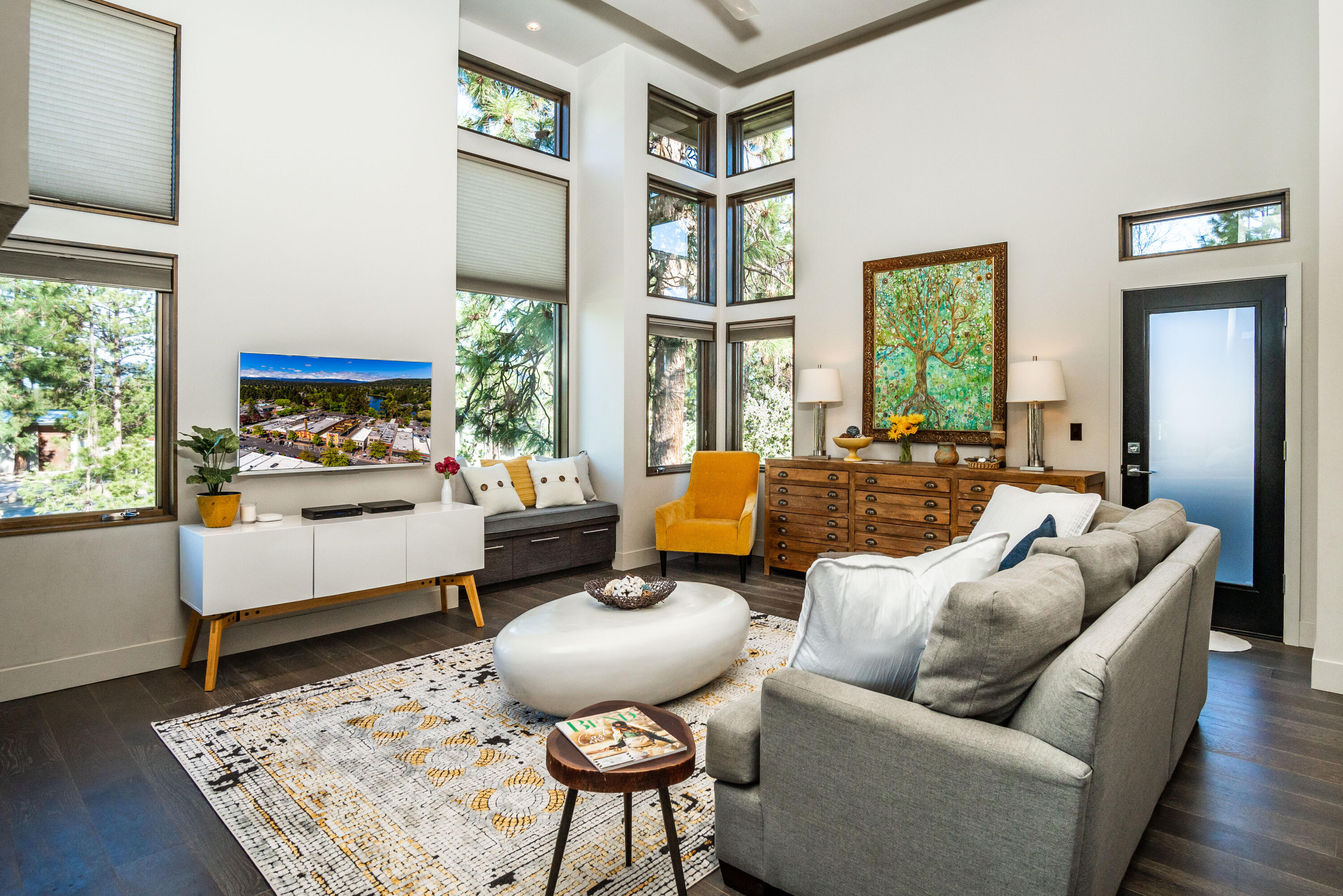 Three Pines - Residential