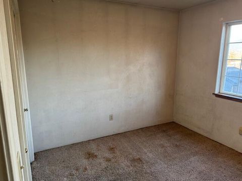 Tiny photo for 1986 Kelly Way, Grants Pass, OR 97527 (MLS # 220215518)