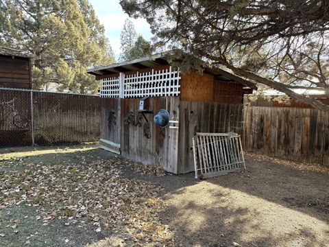 Tiny photo for 20221 Silver Sage Street, Bend, OR 97702 (MLS # 220213385)