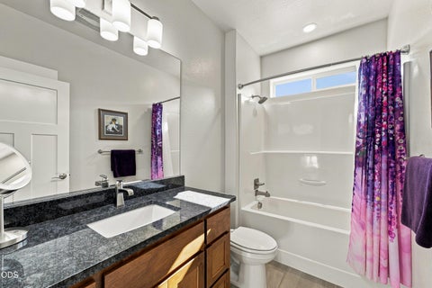 Tiny photo for 3283 Fallen Oak Drive, Medford, OR 97504 (MLS # 220226319)