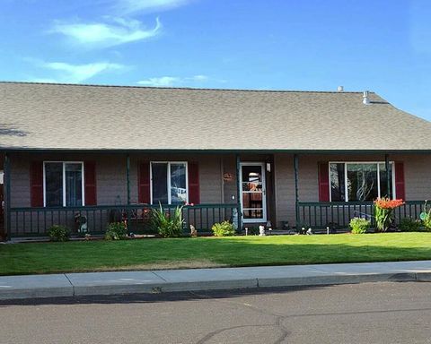 2630 SW Indian Avenue Redmond OR 97756