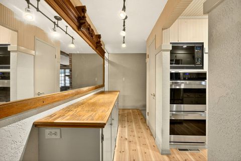 Tiny photo for 6333 Sterling Creek Road, Jacksonville, OR 97530 (MLS # 220213224)